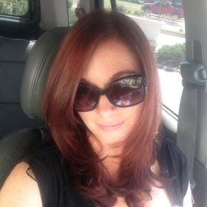 Meet your Posher, Kari